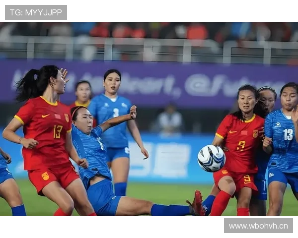 中国女足3-0完胜提前晋级淘汰赛